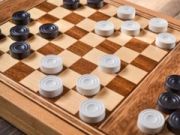 Παιχνίδι Ντάμα για δύο παίκτες σε απευθείας σύνδεση Παιχνίδι Ντάμα για δύο παίκτες σε απευθείας σύνδεση