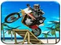 Παιχνίδι Acrobatics με ποδήλατο στην παραλία σε απευθείας σύνδεση
